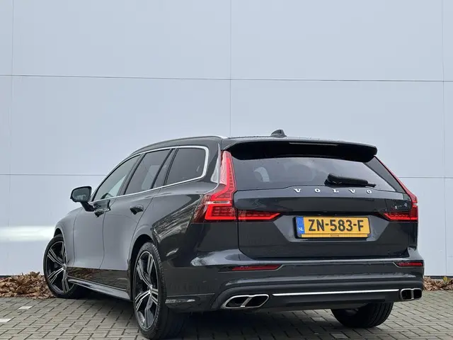 Volvo V60 2.0 T5 Inscription 2019 Benzine 6