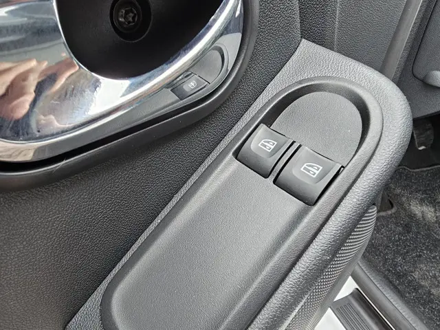 Dacia Duster 1.2 TCe 4x2 Lauréate 2016 Benzine 25