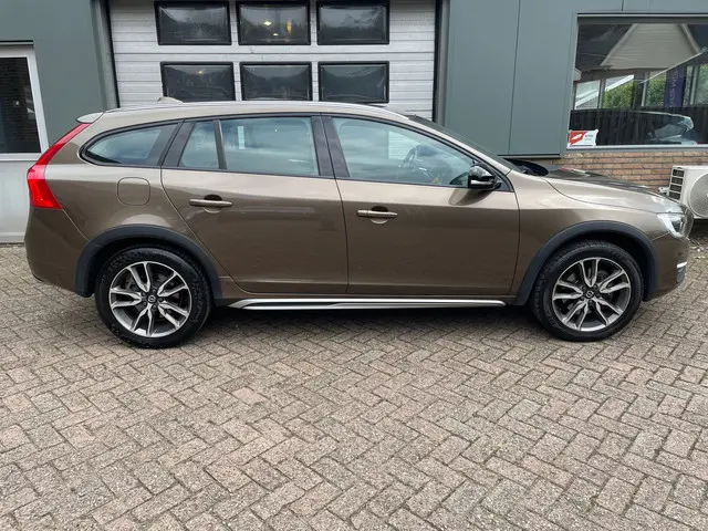Volvo V60 Cross Country 2.0 T5 Nordic+ 2017 Benzine 5