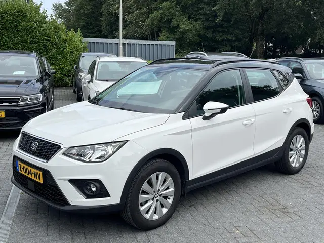 SEAT Arona 1.0 TSi Style 2020 Benzine 8