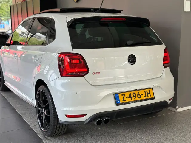 Volkswagen Polo 1.8 TSI GTI|DSG|PANO|192PK 2016 Benzine 8
