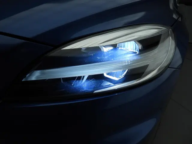 Volvo V40 1.5 T3 Polar+ Sport 2019 Benzine 36