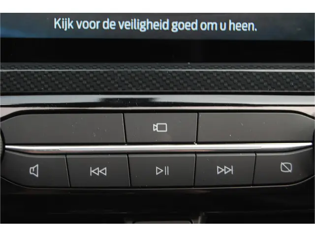Ford Kuga 2.5 PHEV ST-Line X 225PK 2022 Hybride Benzine 32