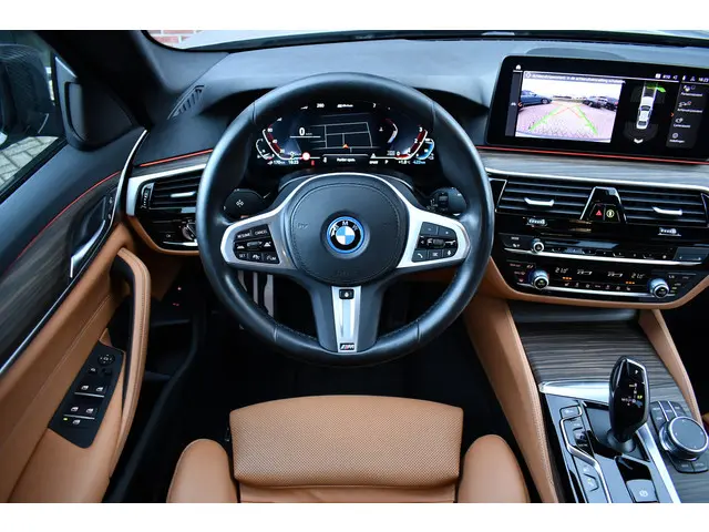 BMW 5 Serie 545e xDrive M-Sport 2022 Hybride Benzine 23