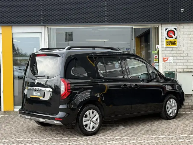 Renault Kangoo 1.3 TCe 130 Techno 2023 Benzine 28