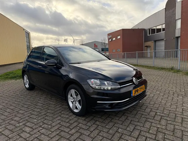 Volkswagen Golf 1.0 TSI Highline 2019 Benzine 4