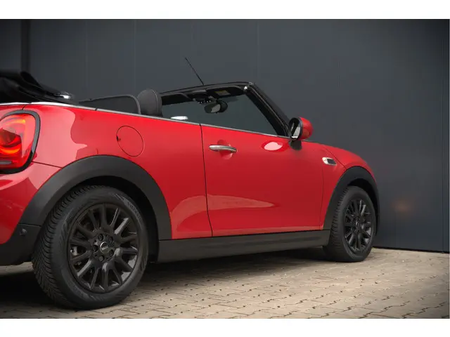MINI Cooper Cabrio Mini 1.5 Chili 2018 Benzine 24