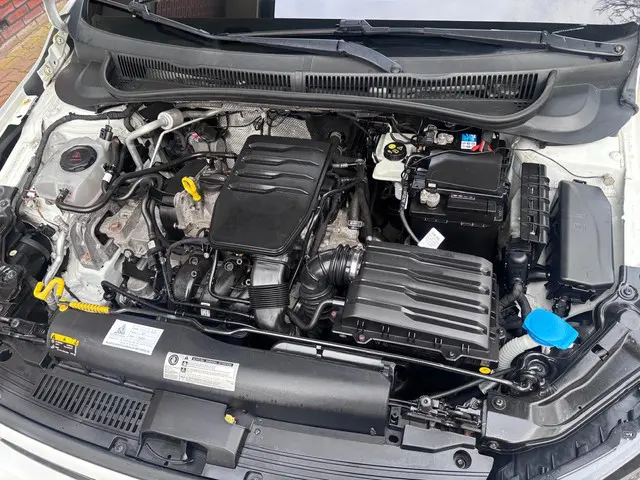 Volkswagen Polo 1.0 MPI Comfortline 2019 Benzine 32