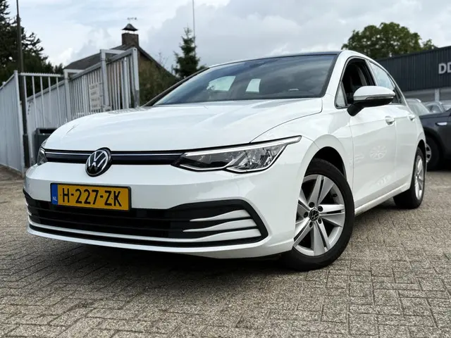 Volkswagen Golf 1.5 TSI LIFE 2020 Benzine