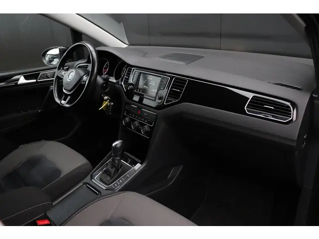 Volkswagen Golf Sportsvan 1.2 TSI Highline 2015 Benzine 21