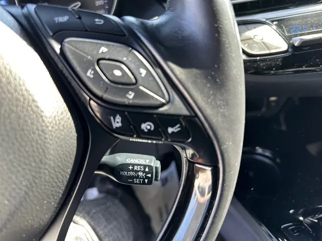 Toyota C-HR 1.8 Hybrid Active 2018 Hybride Benzine 14