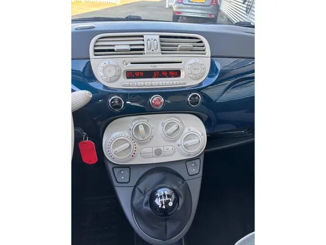 Fiat 500 1.2 Lounge 2013 Benzine 8