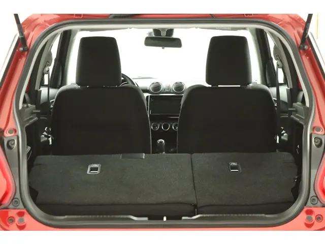 Suzuki Swift 1.2 Stijl Smart Hybrid 2019 Benzine 26