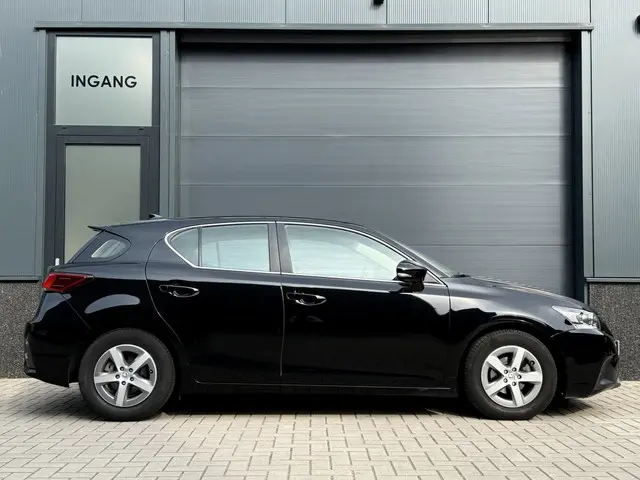 Lexus CT 200h Business Line 2018 Hybride Benzine 5