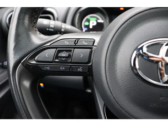 Toyota Yaris 1.5 Hybrid Executive 2021 Hybride Benzine 16