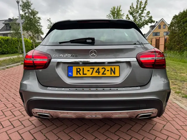 Mercedes-Benz GLA 200 d 2018 Diesel 5