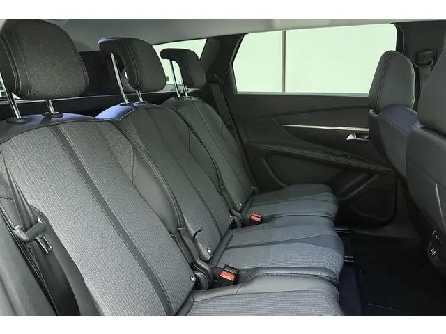 Peugeot 5008 1.2 PureTech Allure 2021 Benzine 15