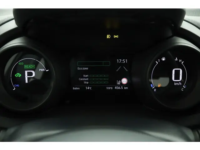 Toyota Yaris 1.5 Hybrid Dynamic 2022 Hybride Benzine 43