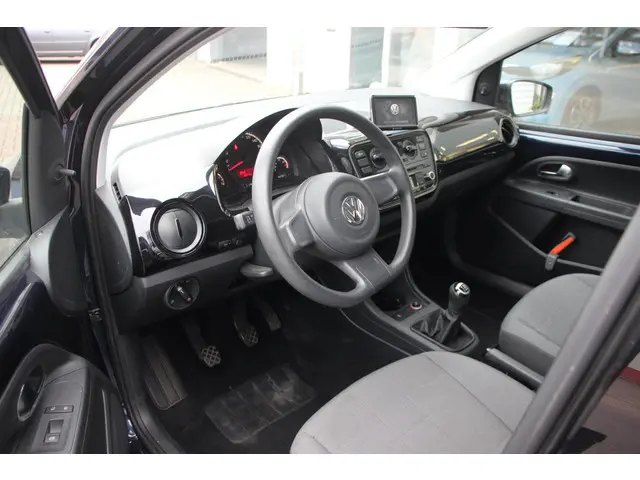 Volkswagen up! 1.0 move up! BlueMotion 2014 Benzine 9