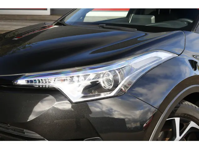 Toyota C-HR 1.8 Hybrid Dynamic 2019 Hybride Benzine 4