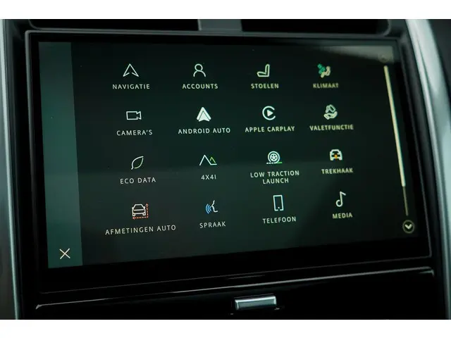 Land Rover Discovery 3.0 D250 R-Dynamic SE 2024 Diesel 45