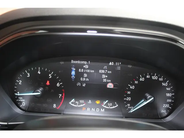 Ford Focus 1.5 EcoBoost ST Line Business 2019 Benzine 12