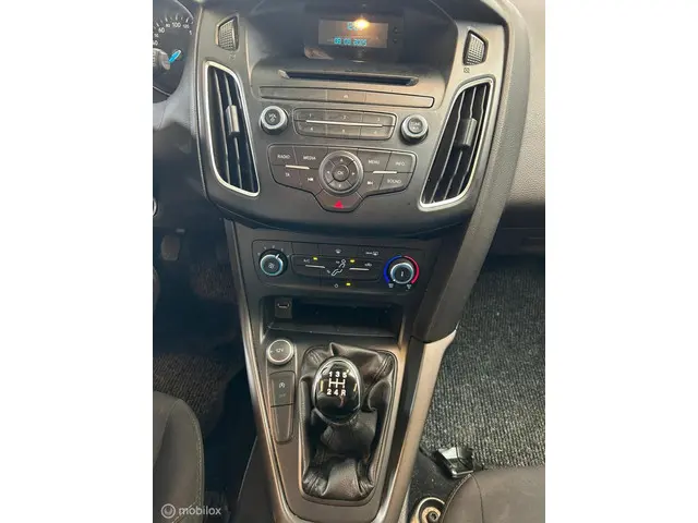 Ford Focus Wagon 1.0 Trend Edition 2015 Benzine 11