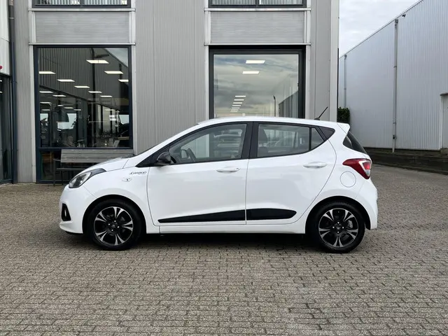 Hyundai i10 1.0i i-Motion Comfort 2015 Benzine 7