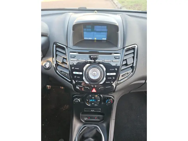 Ford Fiesta 1.6 ST1 134KW 182PK MOOIE AUTO 2014 Benzine 19