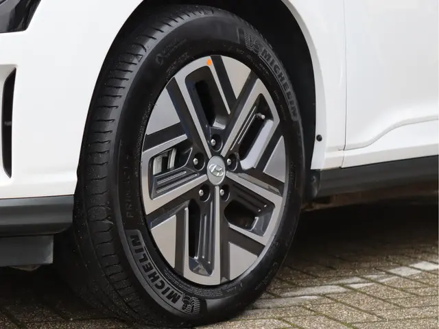 Hyundai Kona EV 39 kWh 2023 Elektrisch 12
