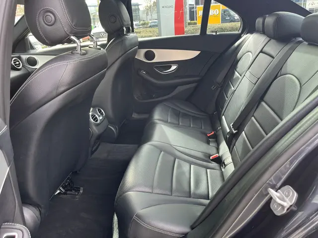 Mercedes-Benz C-Klasse 250 Prestige 2016 Benzine 17