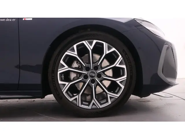 Audi A6 Avant TFSI Advanced edition 2025 Benzine 11