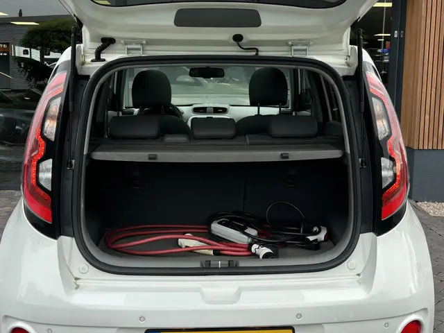 Kia e-Soul EV ExecutivePlusLine 27 kWh 2018 Elektrisch 6