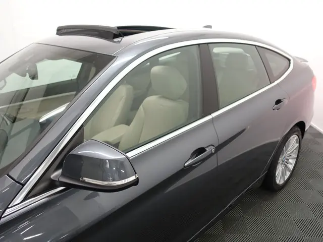 BMW 3 Serie Gran Turismo 320i M Sport Aut- 2015 Benzine 34