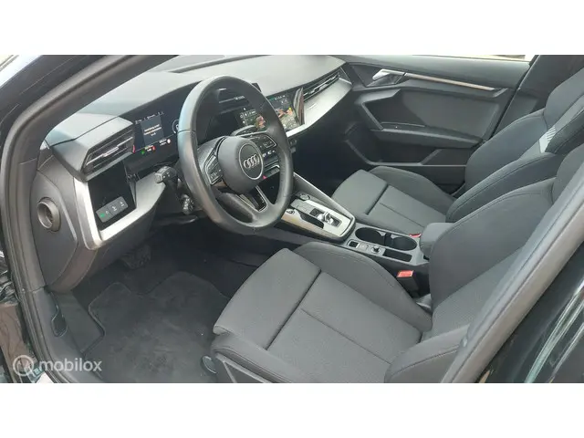 Audi A3 Sportback 30 TFSI S edition 2023 Benzine 9