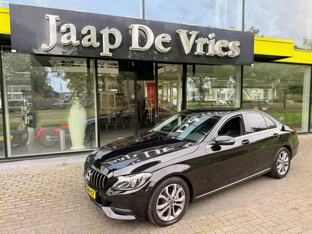 Mercedes-Benz C-Klasse 180 Premium Plus 2017 Benzine