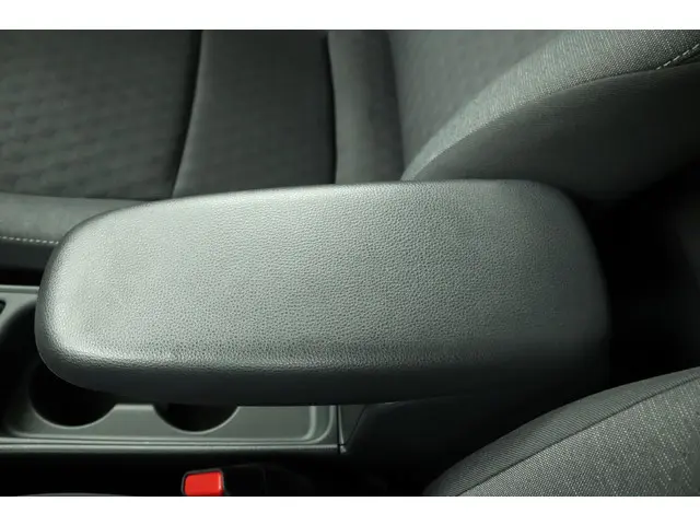 Toyota Yaris 1.5 Hybrid Active 2020 Hybride Benzine 57