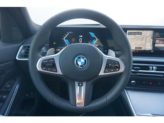 BMW 3 Serie Sedan 320e 2025 Hybride Benzine 11