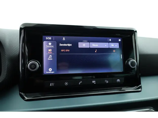 SEAT Arona 1.0 TSI Xperience 2021 Benzine 15