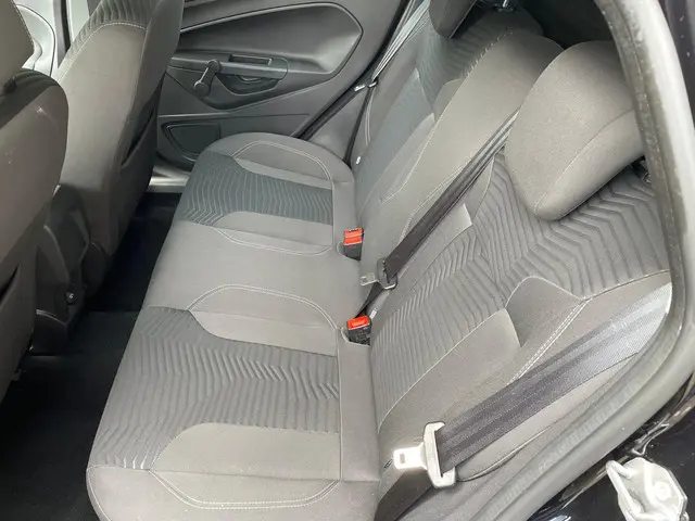 Ford Fiesta 1.0 EcoBoost Titanium 2013 Benzine 12