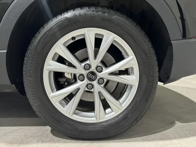 Audi Q3 45 TFSI e Business 2022 Hybride Benzine 20