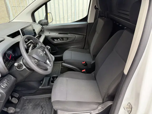 Opel Combo 1.5D 102PK EURO 6 L1H1 Edition 2020 Diesel 17