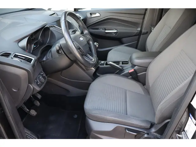 Ford C-MAX 1.5 TDCi Titanium Lease Edition 2016 Diesel 18
