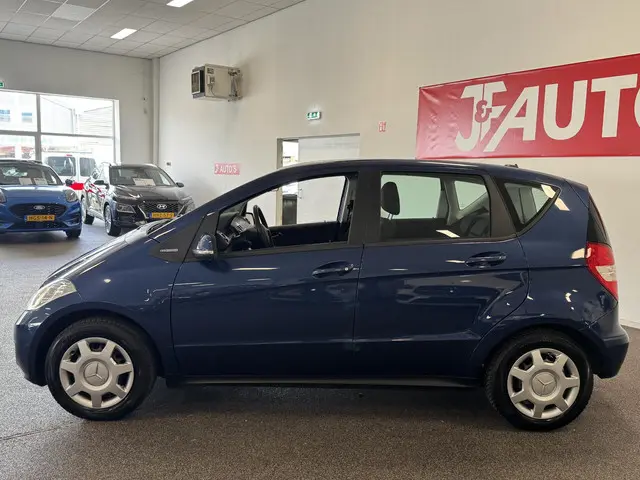 Mercedes-Benz A-Klasse 160 BlueEFFICIENCY 2012 Benzine 2