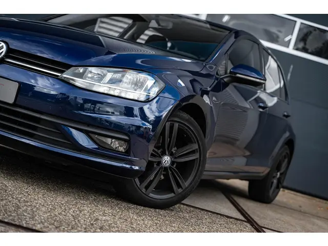 Volkswagen Golf 1.0 TSI Trendline 2017 Benzine 16