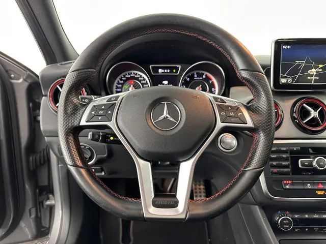 Mercedes-Benz GLA AMG 45 4MATIC 2015 Benzine 17