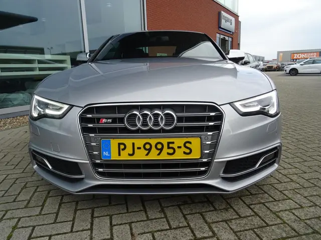 Audi S5 3