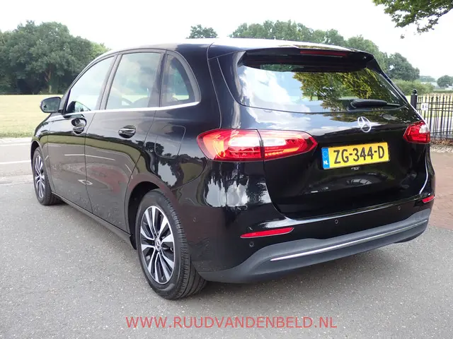 Mercedes-Benz B-Klasse 180D 2019 Diesel 5