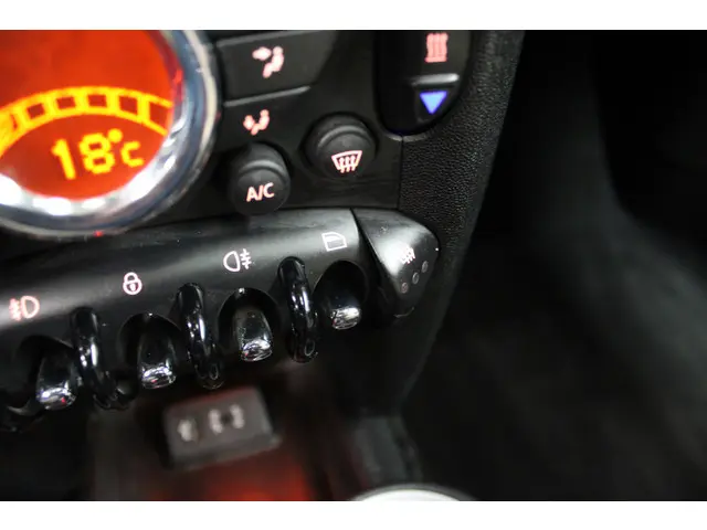 MINI Cooper S Mini 1.6 Chili Automaat 2013 Benzine 25
