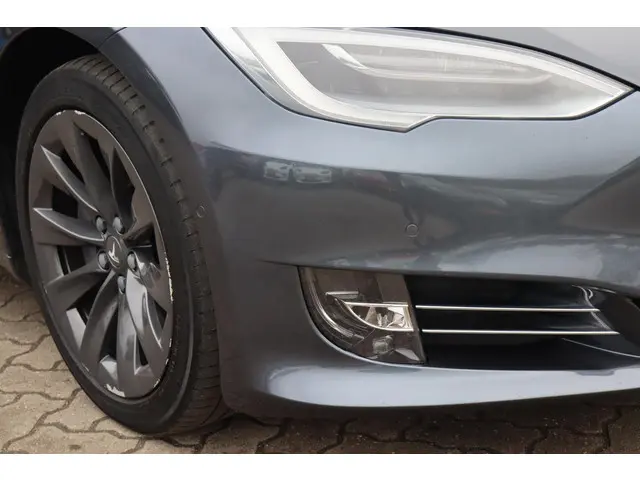 Tesla Model S Performance 2020 Elektrisch 12